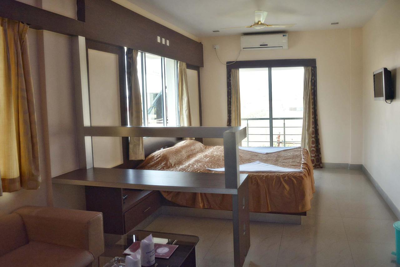 Hotel Royal Bengal Bolpur Kültér fotó