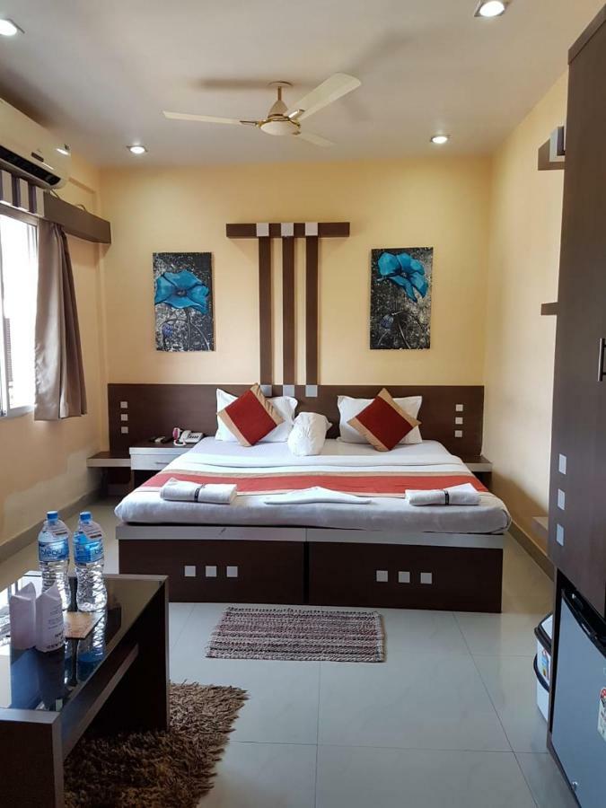 Hotel Royal Bengal Bolpur Kültér fotó